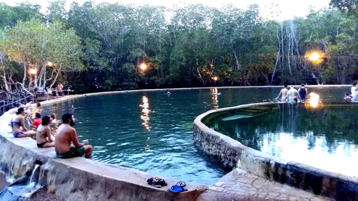 Maquinit hot springs