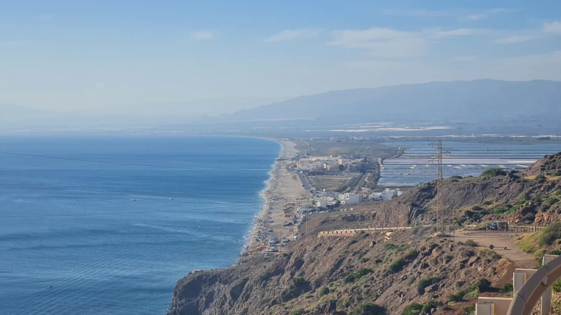 Cabo de Gata pueblo donde alojarse