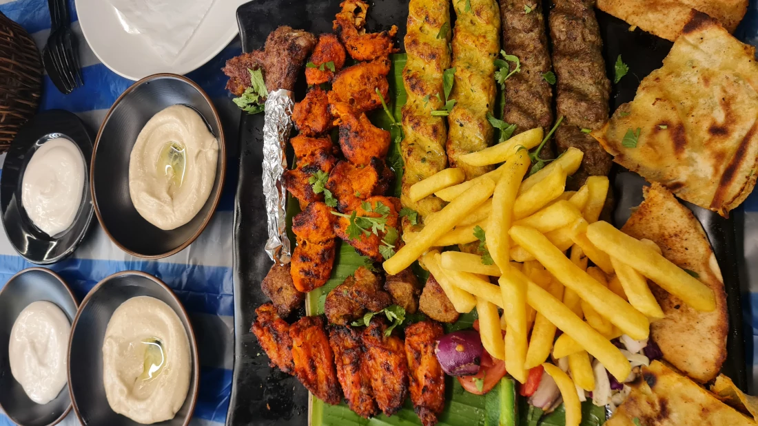 presupuesto precios comidas abu dhabi cuánto cuesta