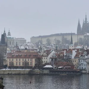 miradores castillo y puente de praga invierno