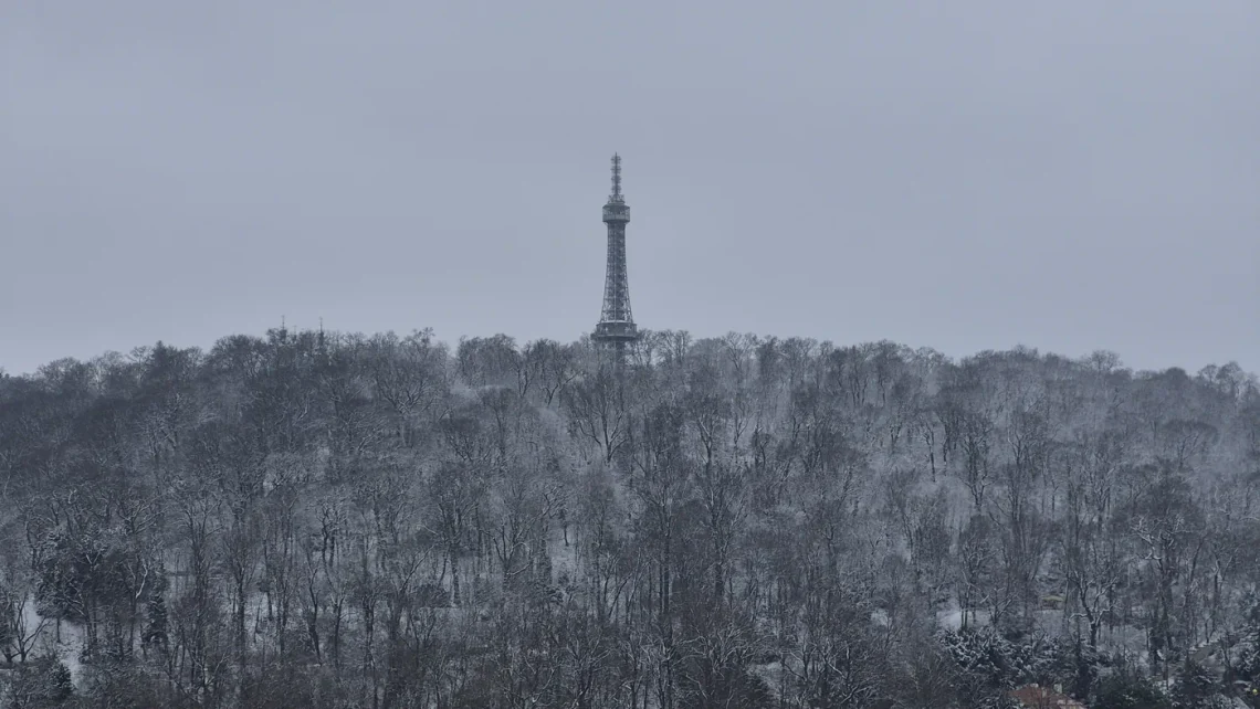 petrin tower praga