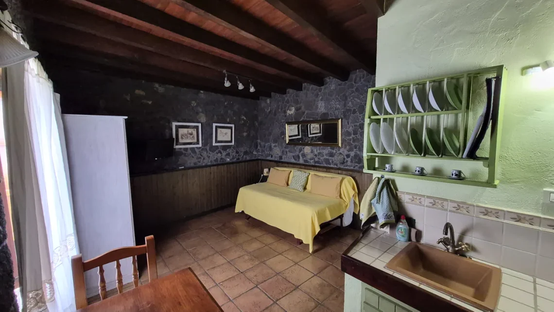 estudio de piedra dormir en el hierro