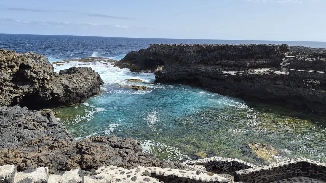 el charco manso el hierro