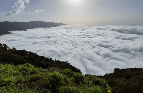mar de nubes el hierro